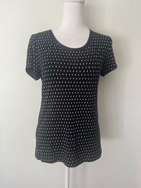 Banana Republic Black Short Sleeve Scoop Neck Top with Cream Dot Print